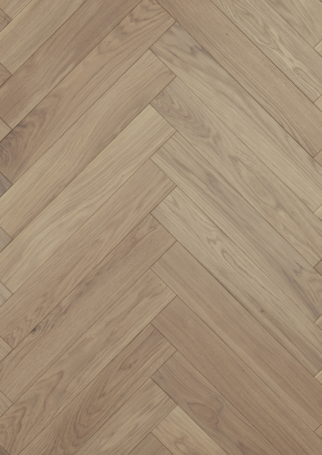 Karelia представляет новую коллекцию инженерной доски Herringbone – 12 элегантных декоров